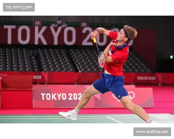 安赛龙凭完美反手斜线扣杀夺2024丹麦公开赛冠军展现顶级羽毛球技艺